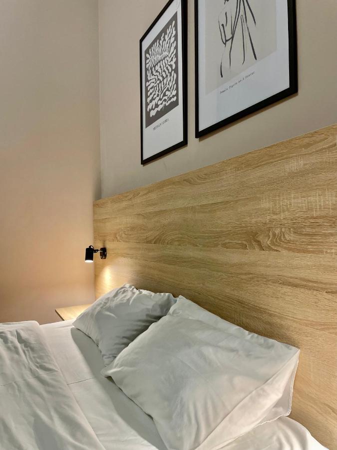 Romantic Apartments - City Center 5 15 Lviv Bagian luar foto